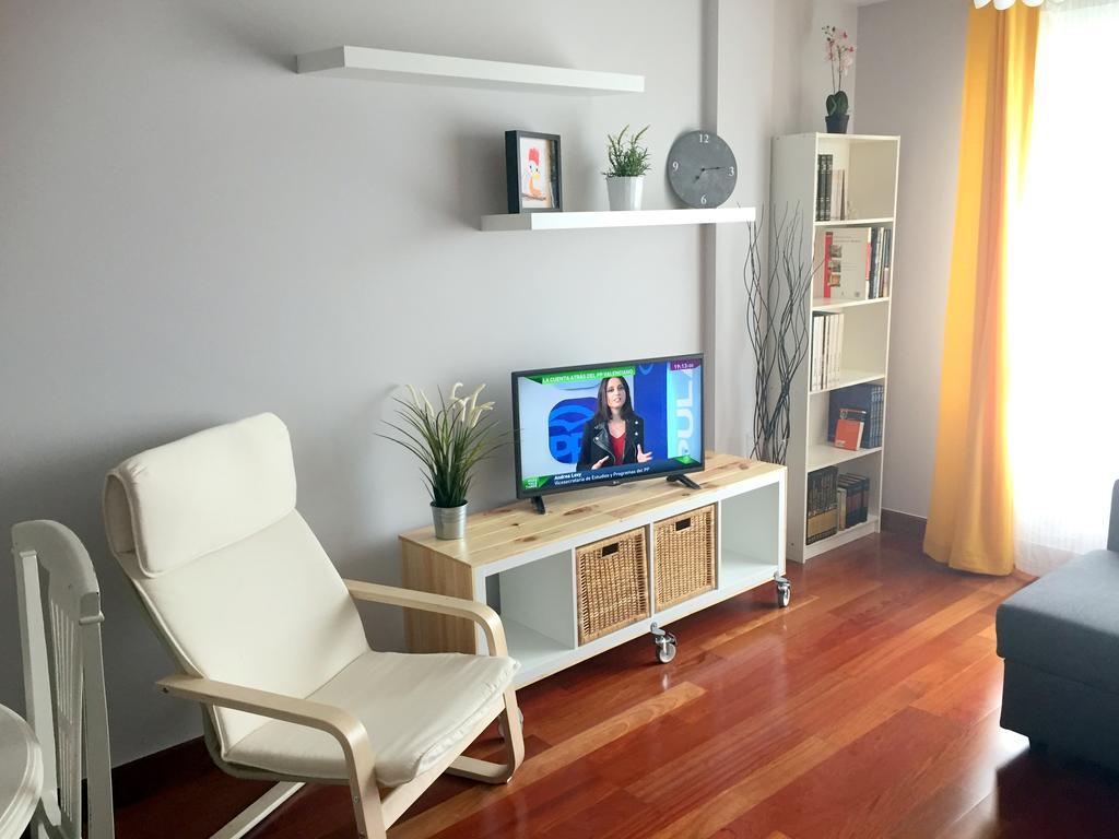 Apartamento Playa Poniente Gijón Exterior foto